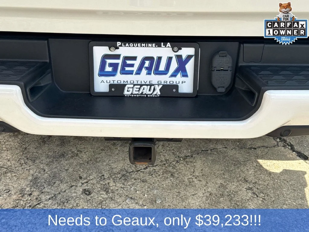 Used 2022 White Ram Limited image 19