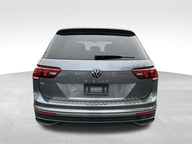 Used 2023 Gray Volkswagen 2.0T SE image 6