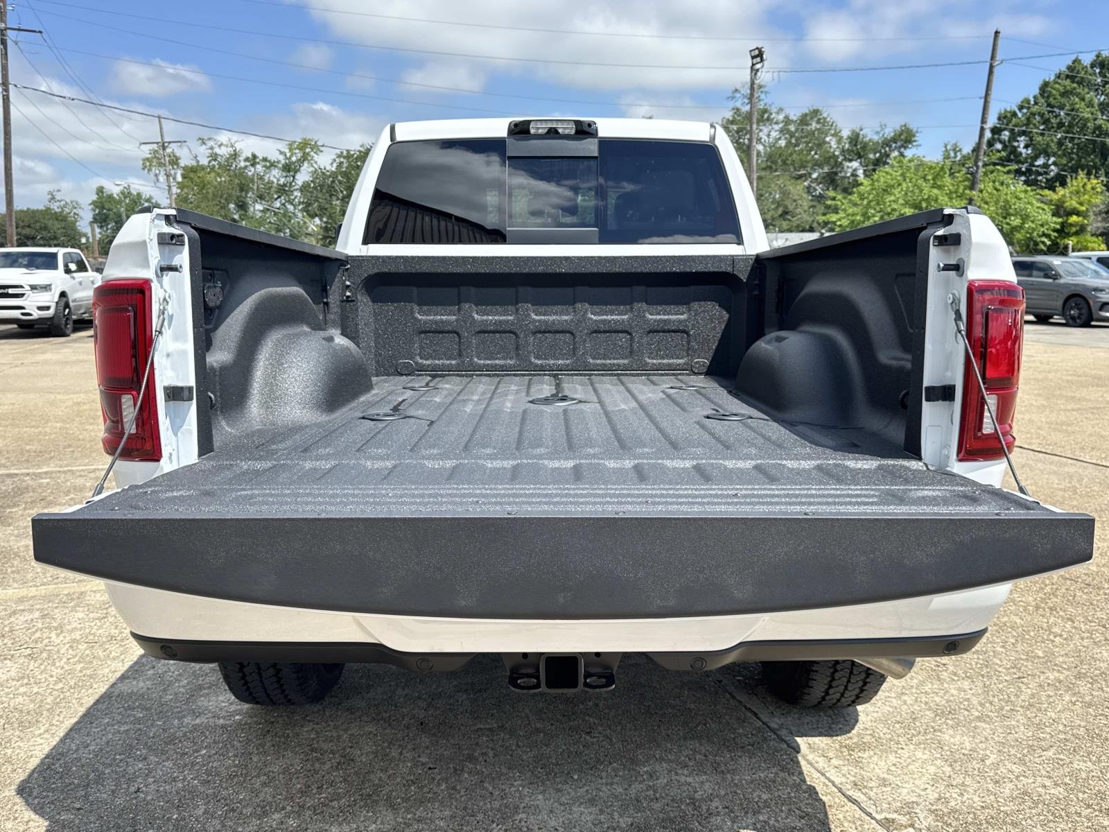 New 2026 Bright White Clear-Coat Exterior Paint RAM Laramie image 6