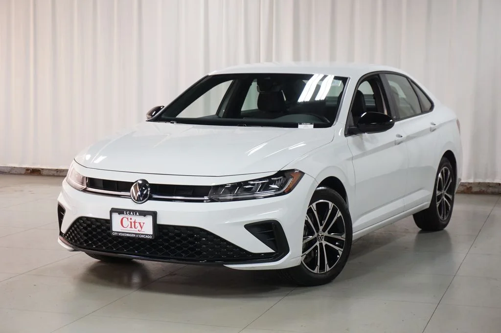 Certified Used 2025 Pure White Volkswagen 1.5T Sport image 11