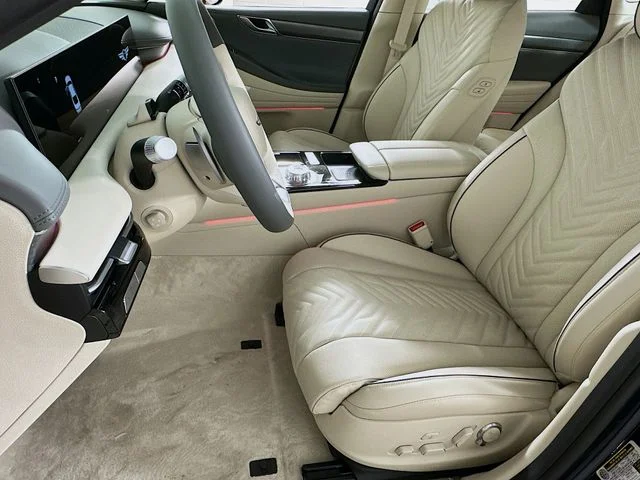 New 2025 Genesis G80 2.5T