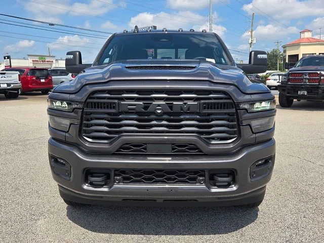 New 2027 Granite Crystal Metallic Clearcoat RAM  image 2