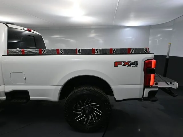 2024 Ford F-350 Super Duty Platinum - Photo 40