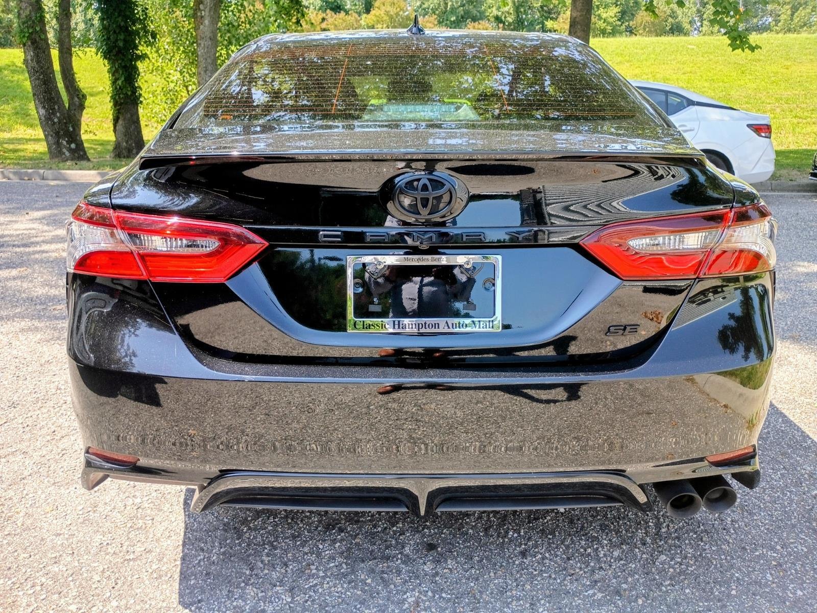Used 2023 Midnight Black Metallic Toyota SE image 5