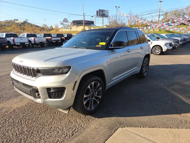 Used 2024 Silver Zynith Jeep Overland image 1