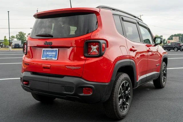 Used 2023 Red Jeep Trailhawk image 6