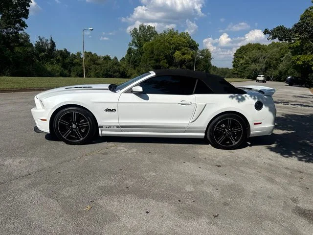 Used 2014 White Ford GT Premium image 4