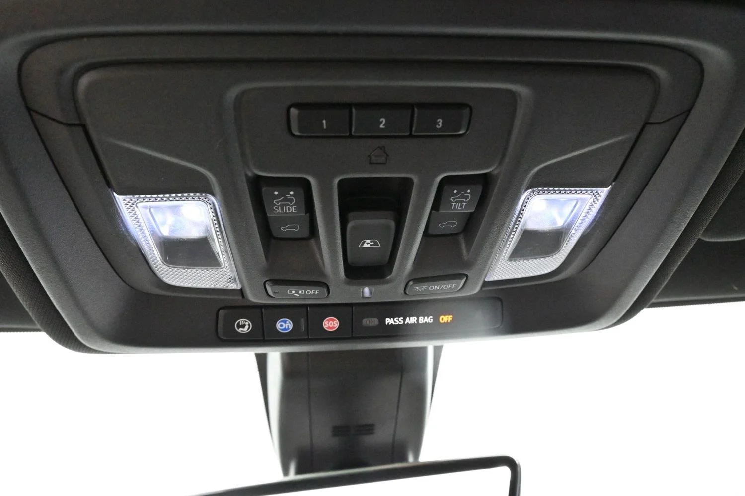 Used 2020 ONYX BLACK GMC AT4 image 28