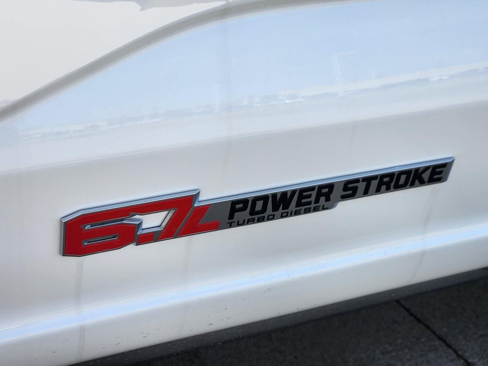 New 2026 Star White Metallic Tri-Coat Ford F-250® Platinum® image 8