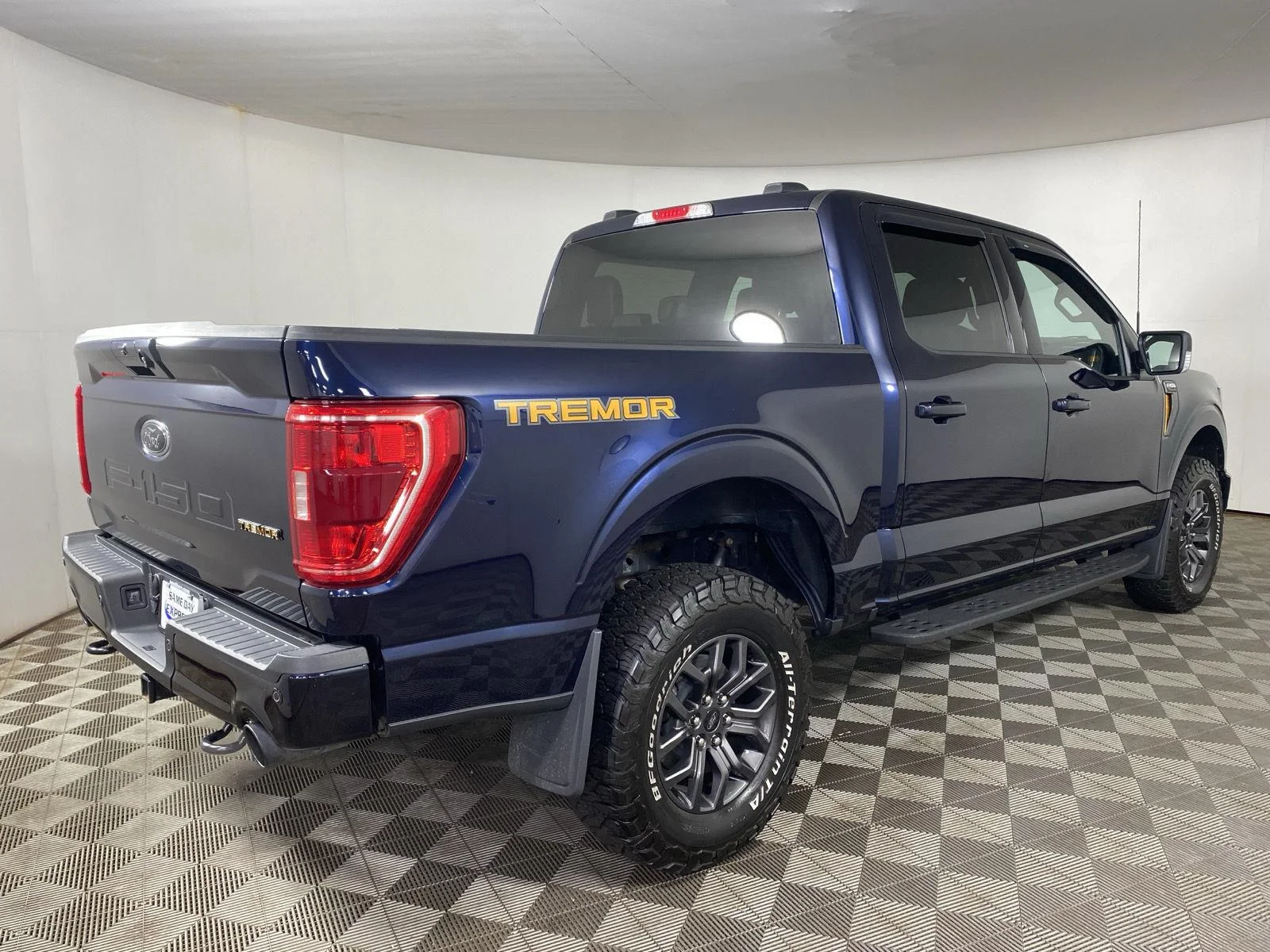 Used 2023 Antimatter Blue Ford Tremor image 7