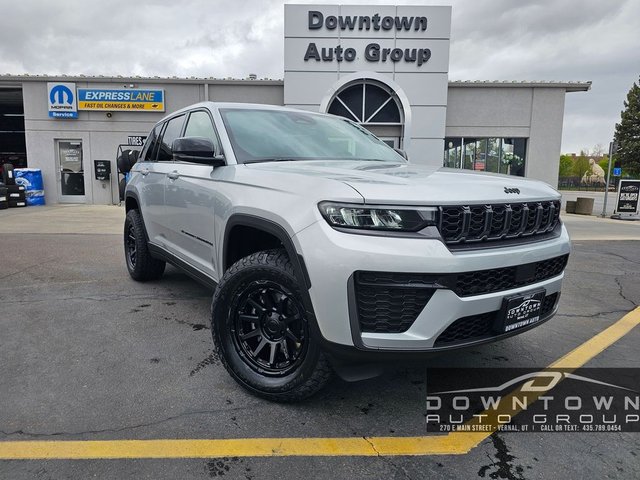 2026 Jeep Grand Cherokee Altitude