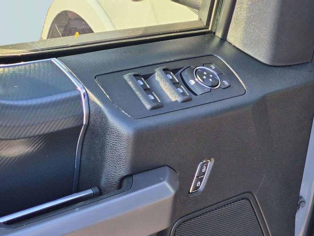 Used 2019 Gray Metallic Ford XLT image 10