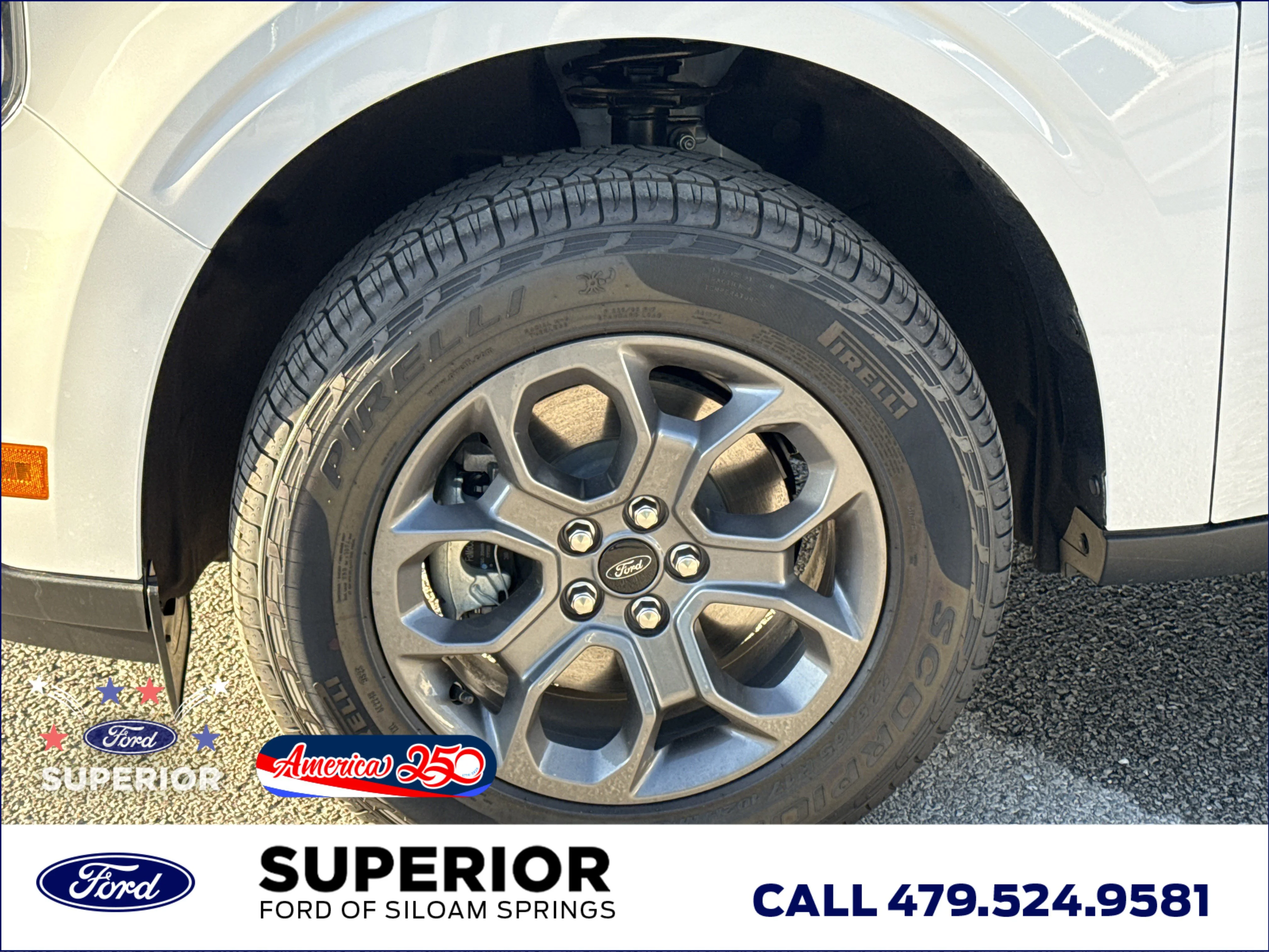 New 2026 Oxford White Ford XLT AWD image 15