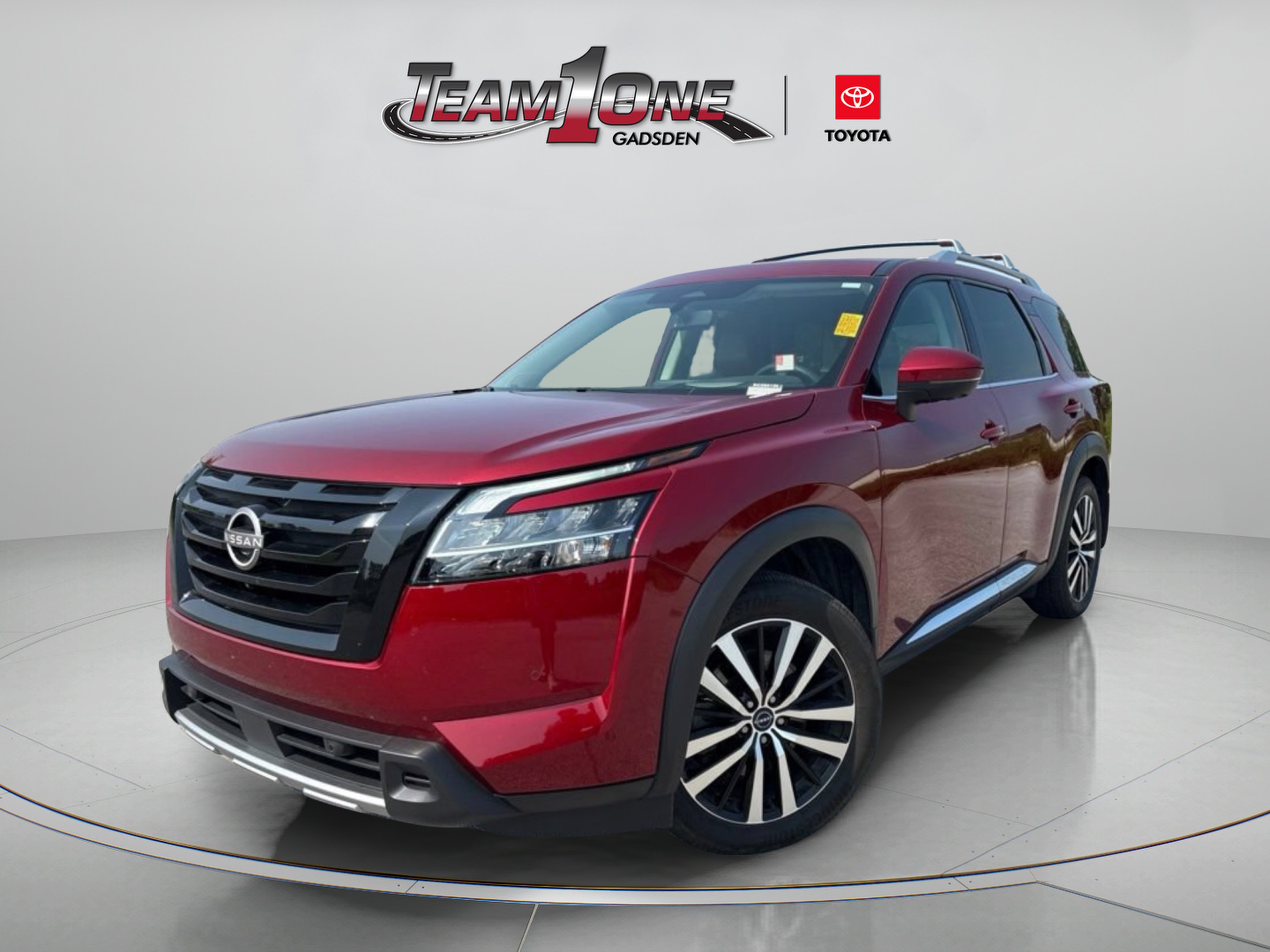 Used 2024 Scarlet Ember Nissan Platinum image 3