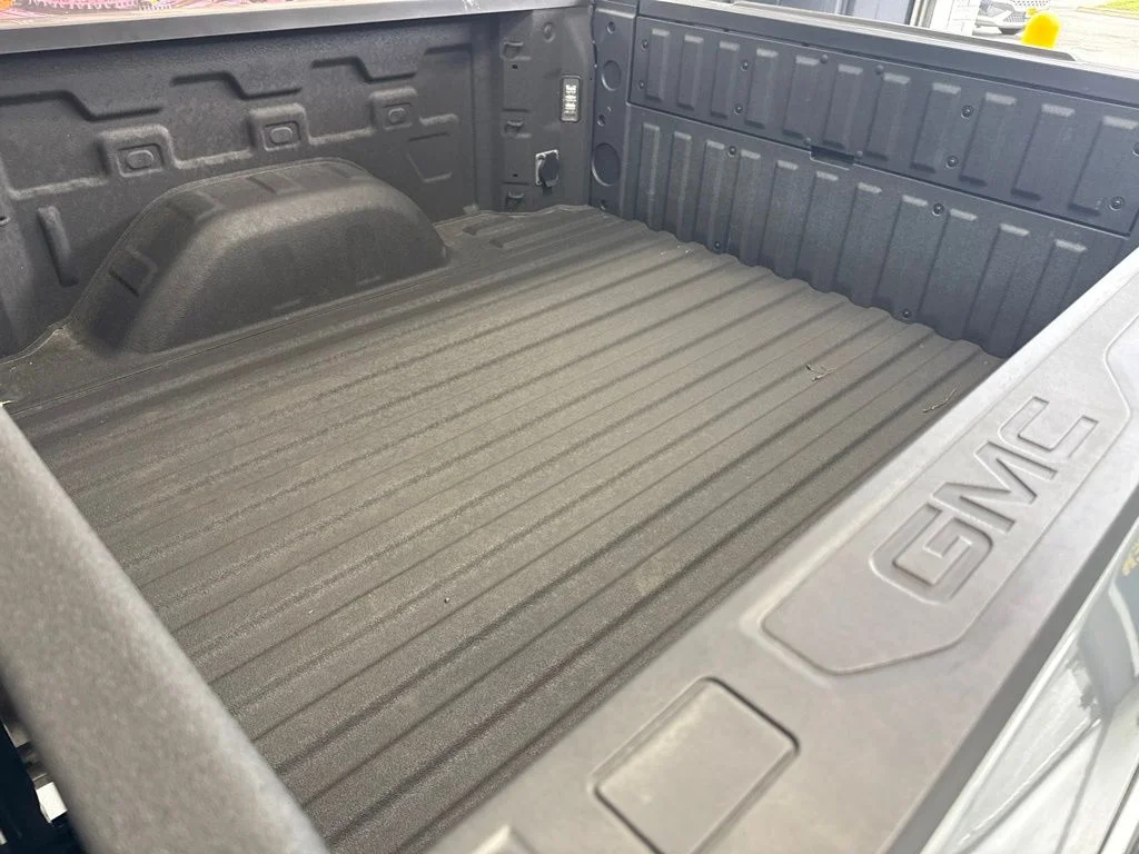 Used 2025 Silver GMC AT4 image 11