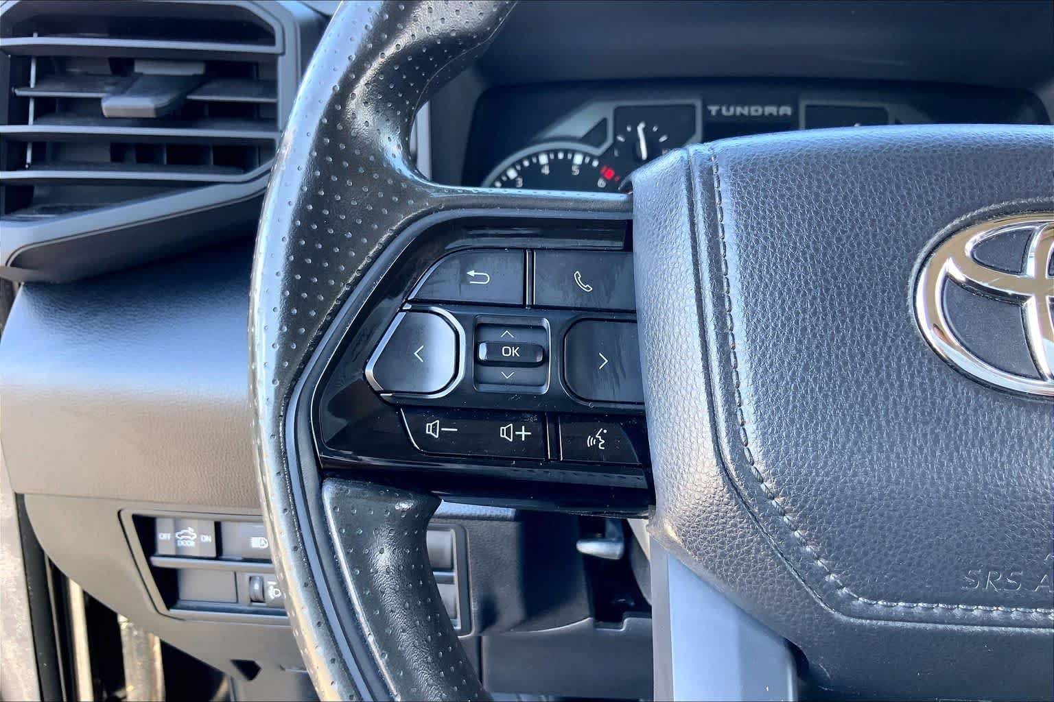 Used 2022 Midnight Black Metallic Toyota SR image 23
