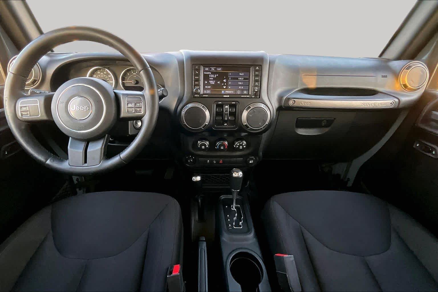 Used 2015 Anvil Clearcoat Jeep Sport image 16