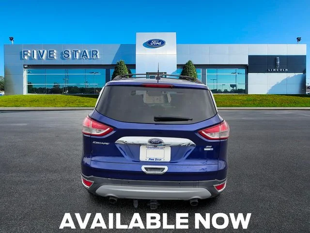 Used 2014 Blue Ford SE image 6