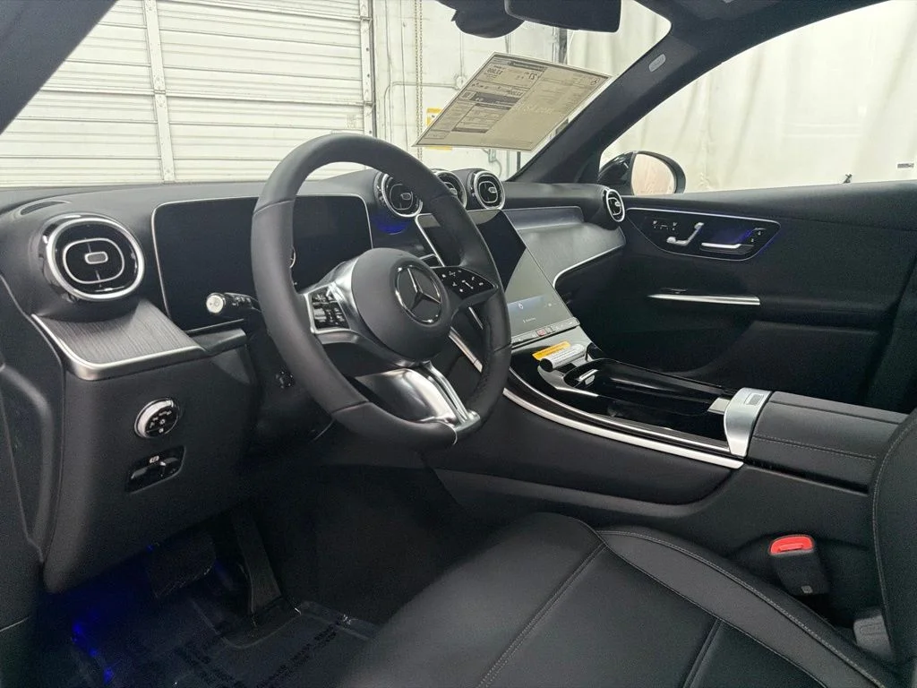 New 2027 Black Mercedes-Benz GLC 300 image 12