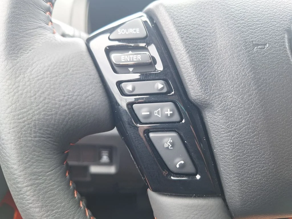 Used 2025 Gray Nissan PRO-X image 13