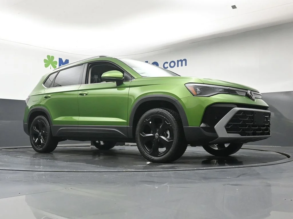 New 2026 Green Volkswagen 1.5T SEL image 21
