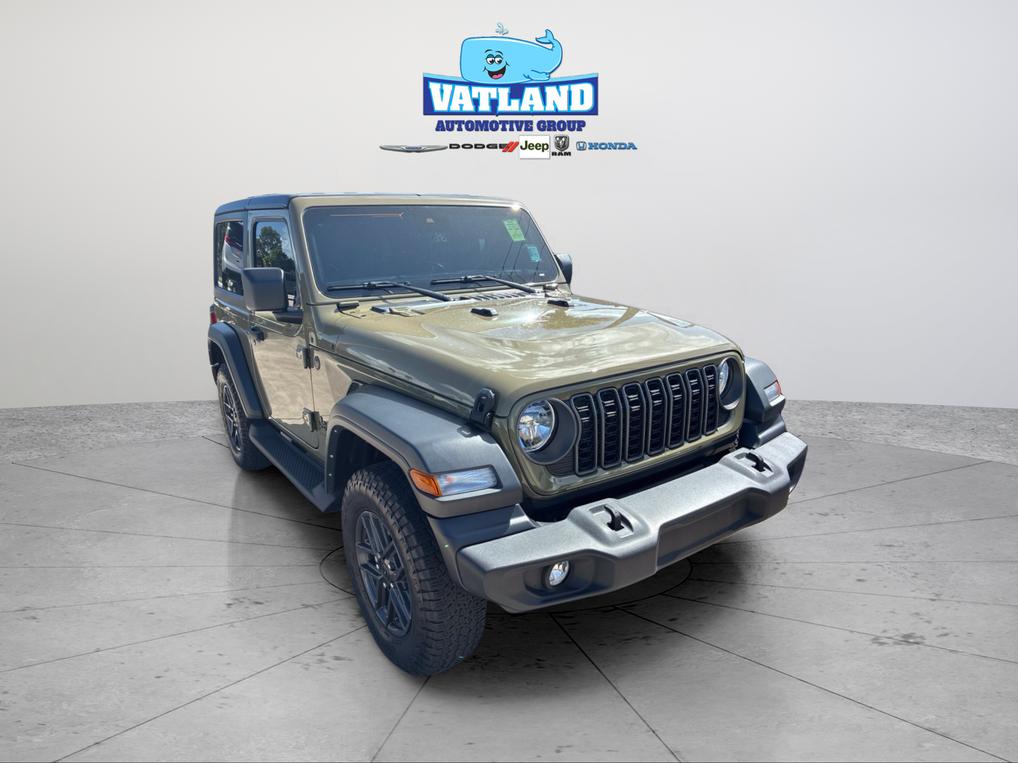 Used 2025 Green Jeep Sport S image 7