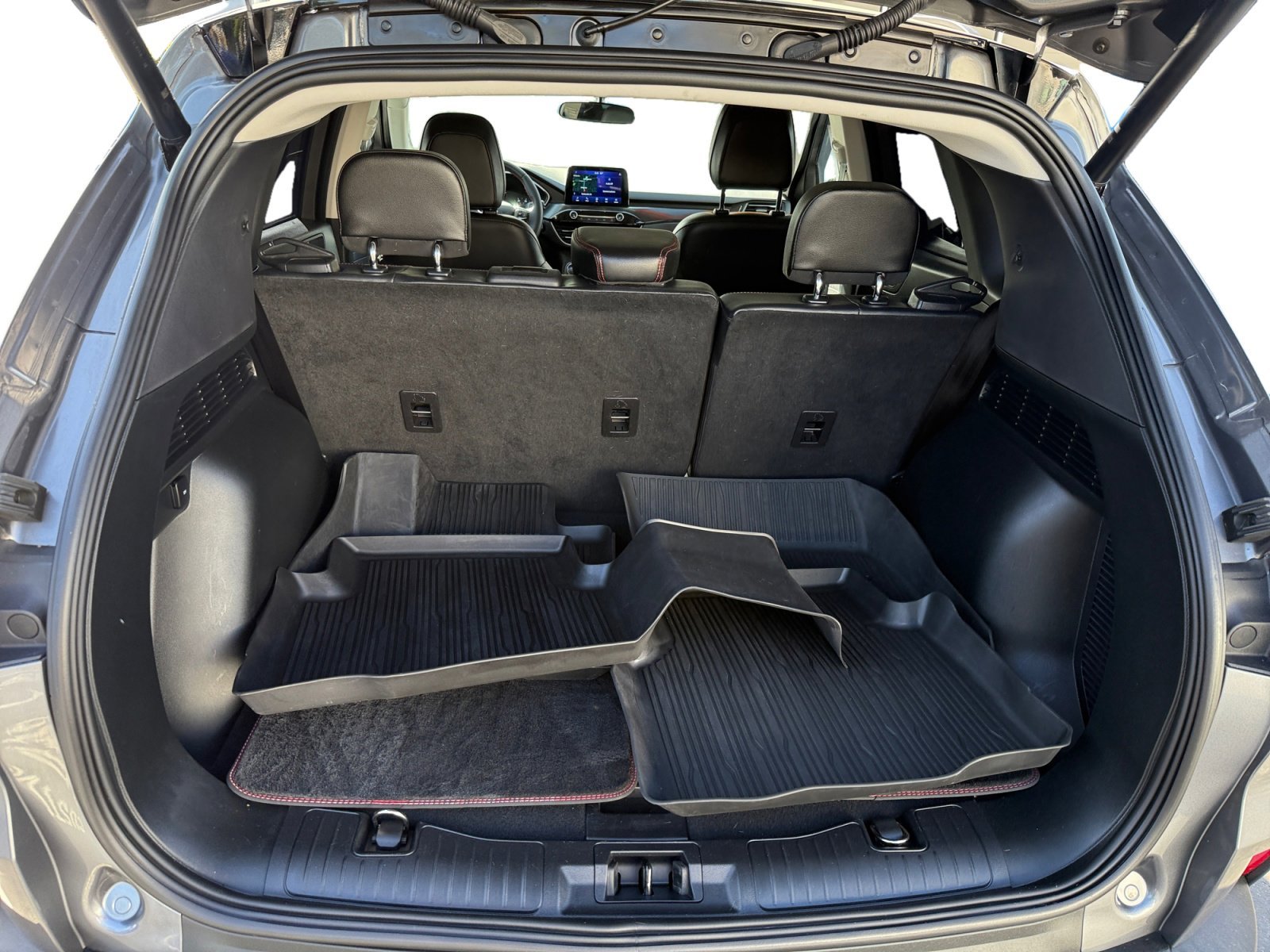 Used 2022 Gray Metallic FORD SEL image 17