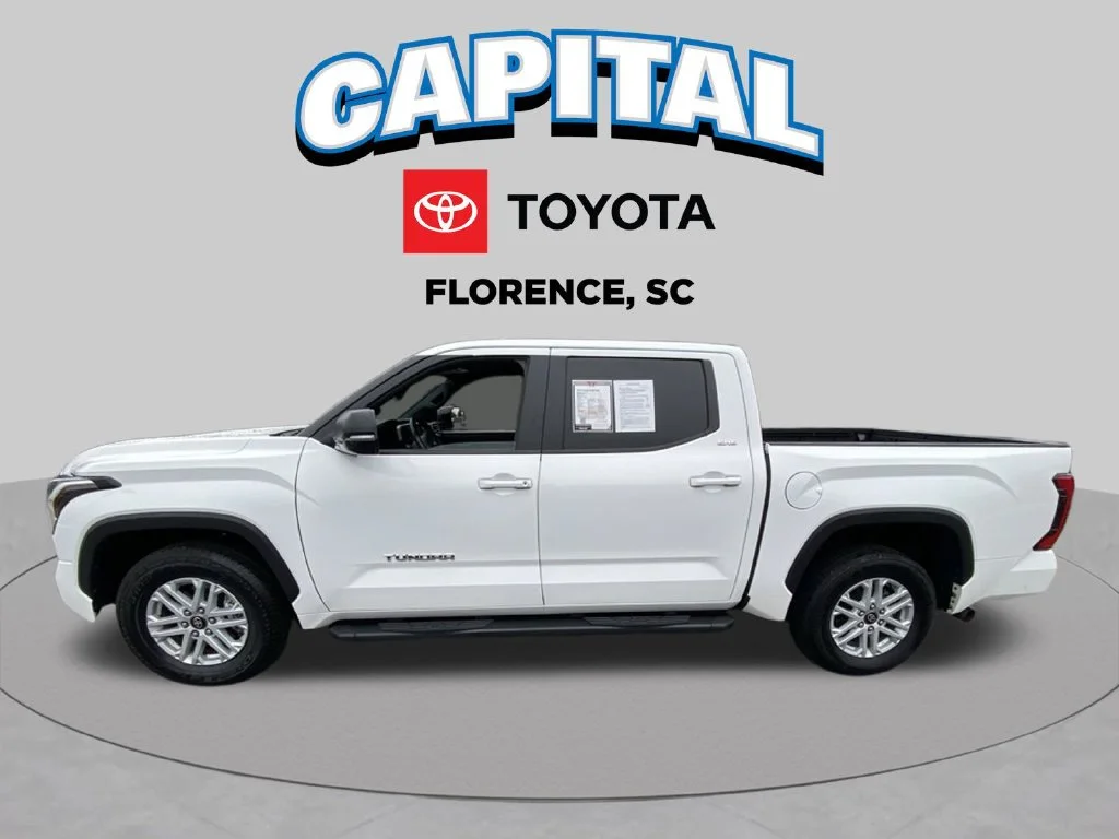 Used 2025 White Toyota SR5 image 3
