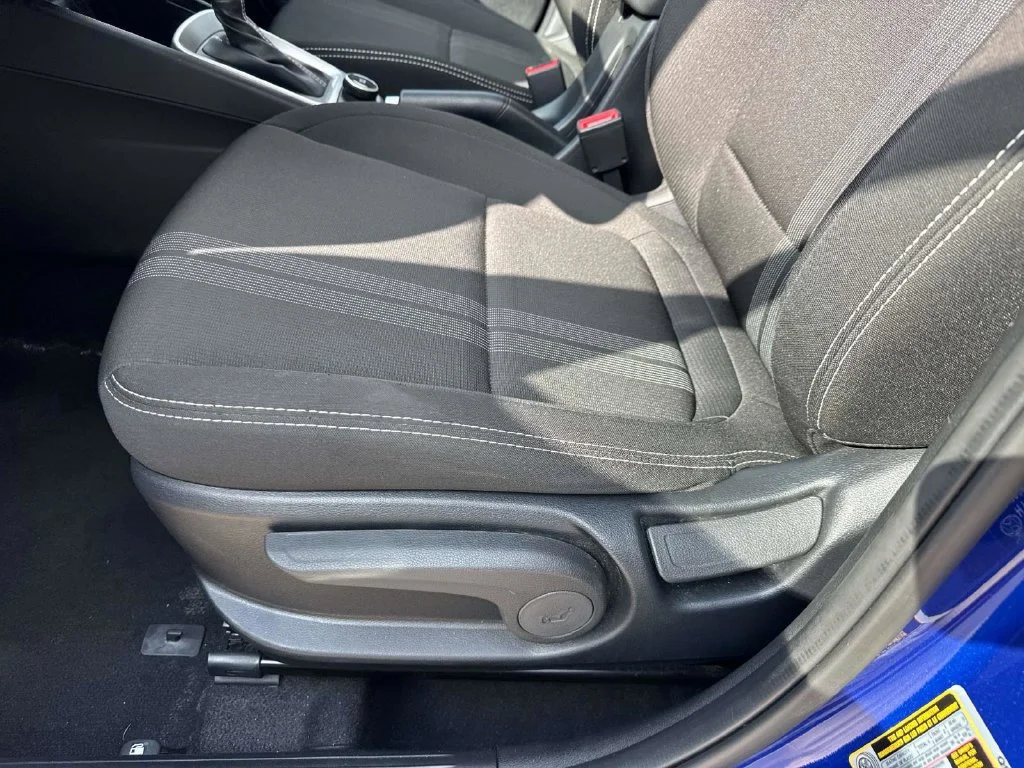 Used 2025 Blue Hyundai SEL image 35