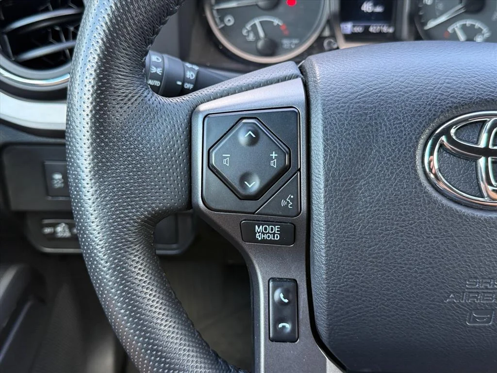 Certified Used 2023 Ice Toyota TRD Off-Road V6 image 15