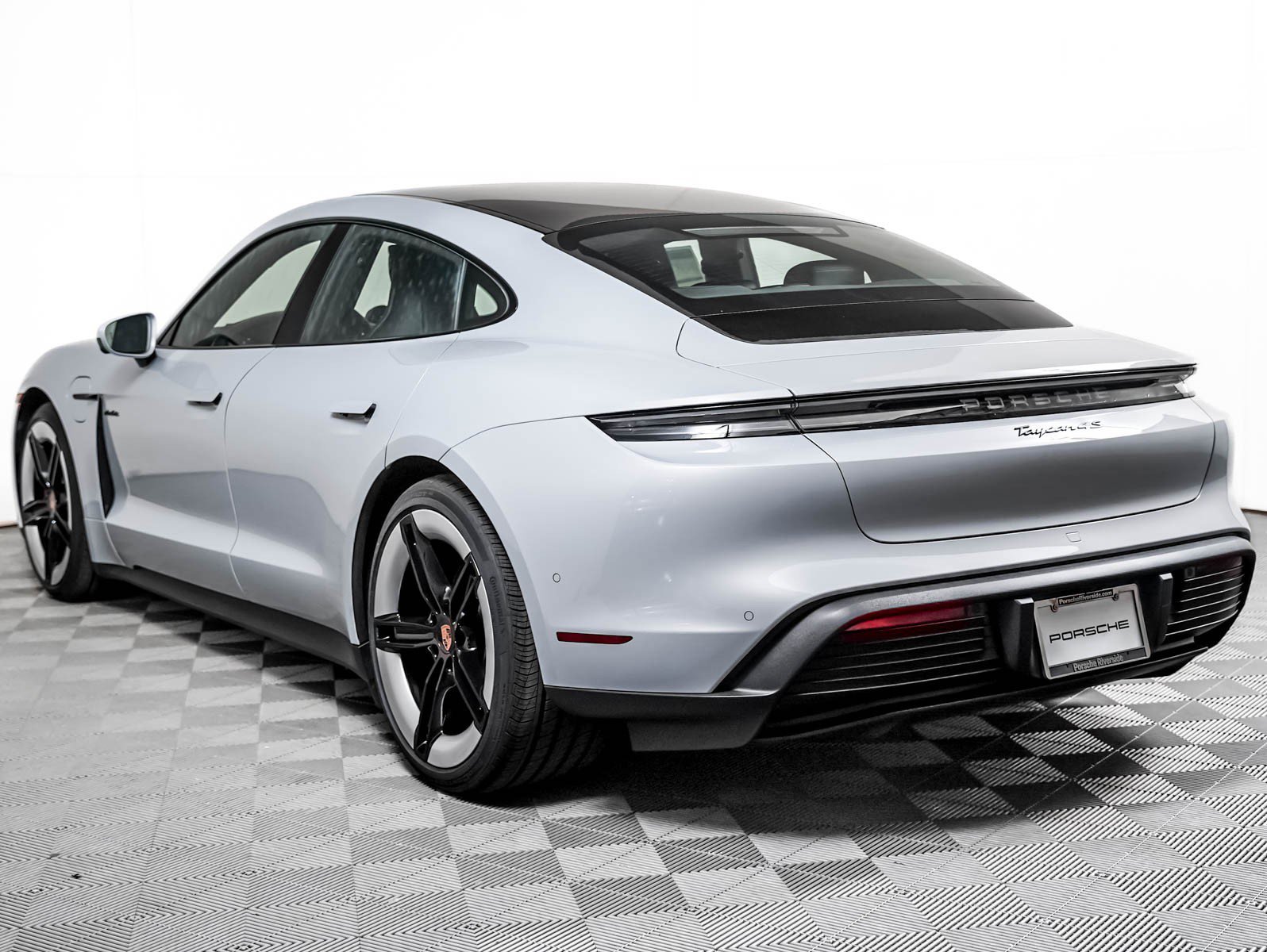 New 2026 ICE GREY Porsche 4S image 3