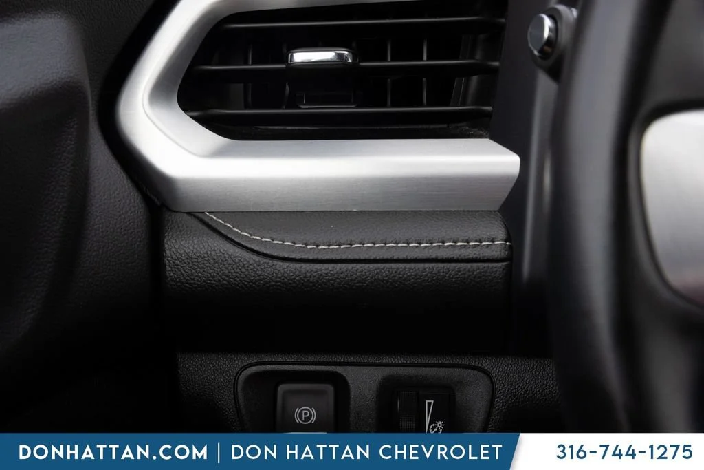 2023 GMC Acadia SLT - Photo 11