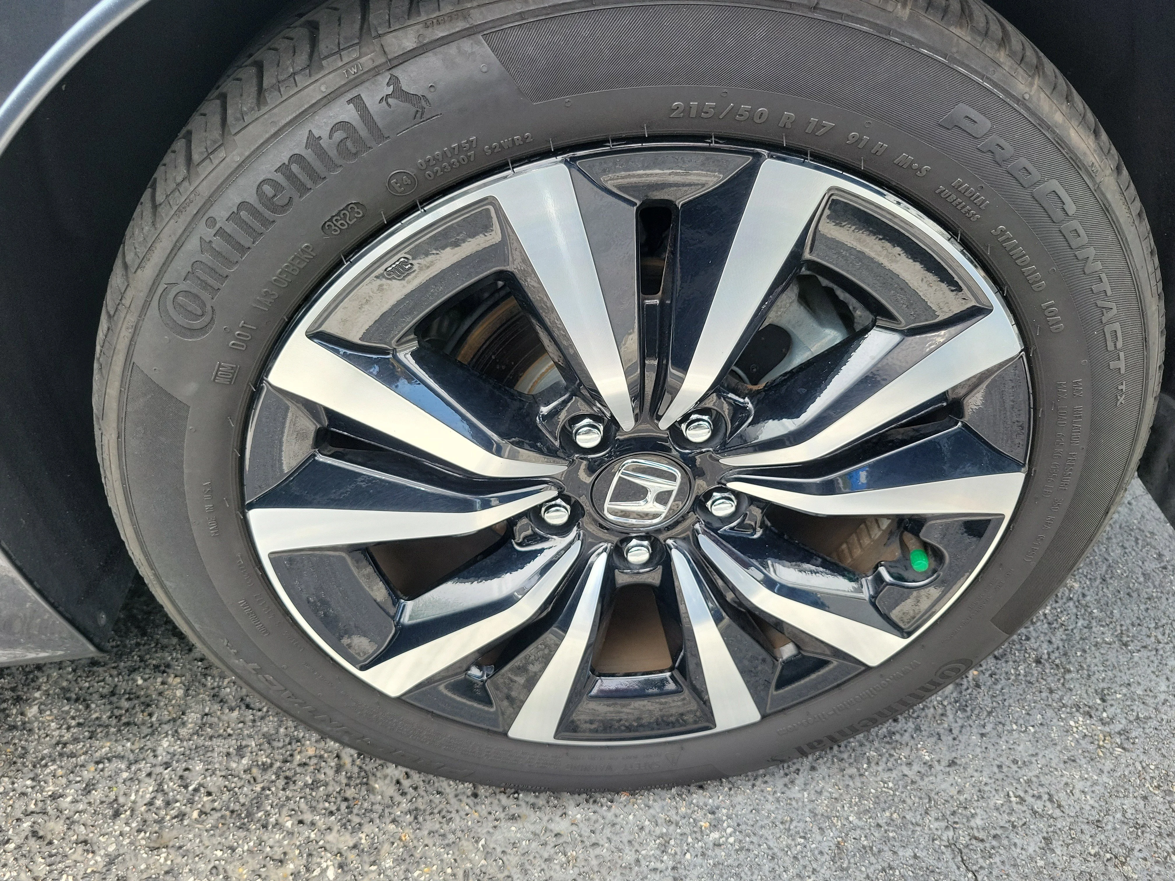 Used 2024 Meteorite Gray Metallic Honda 1.5T EX-L image 7
