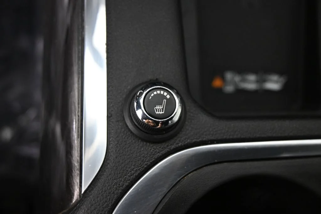 Used 2019 BLACK Chevrolet Custom Trail Boss image 32