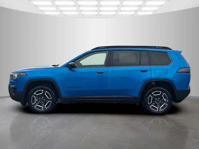New 2026 Hydro Blue Pearl-Coat Exterior Paint Jeep Limited image 4