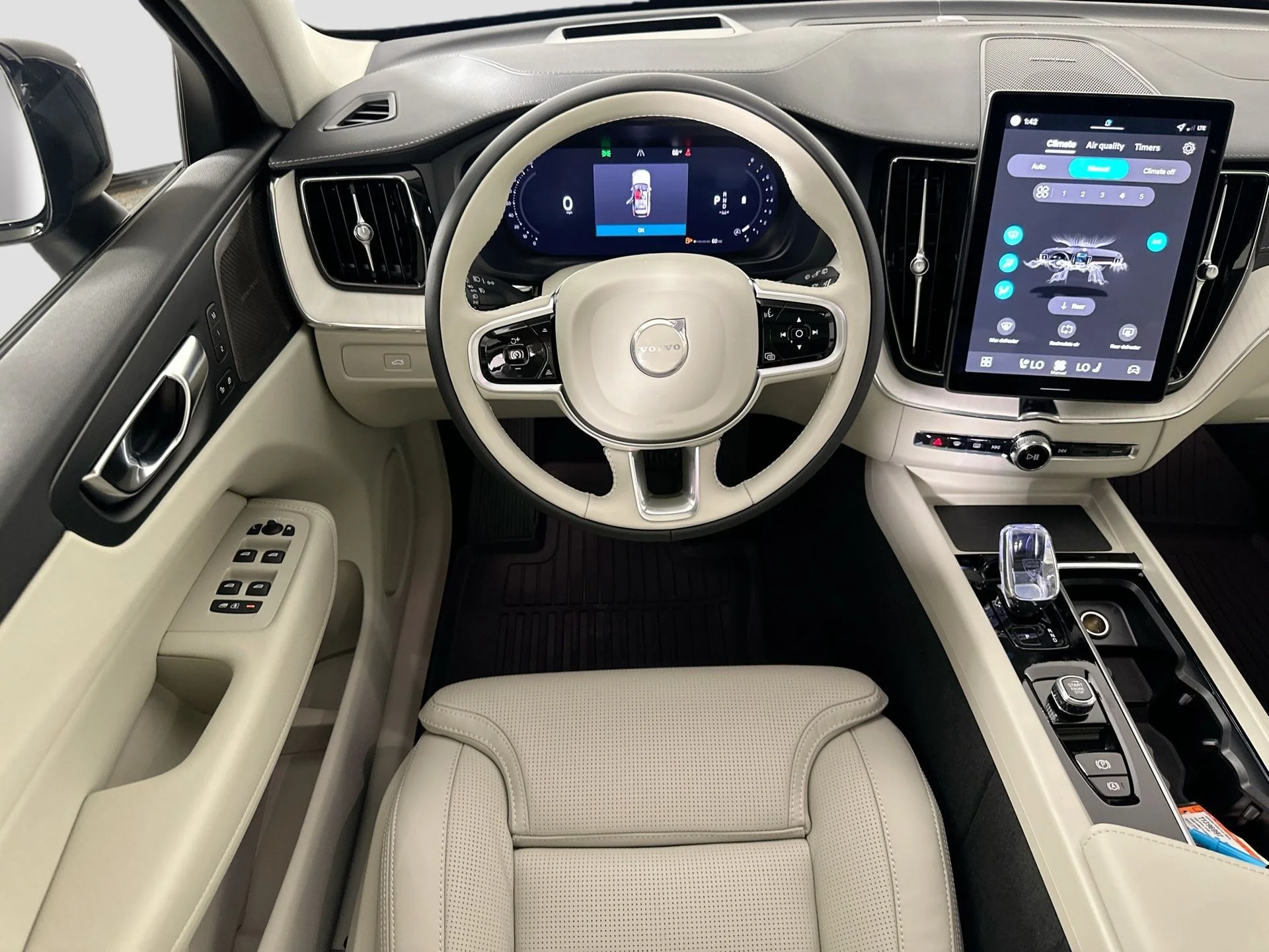 New 2026 Bright Dusk Volvo Ultra image 24
