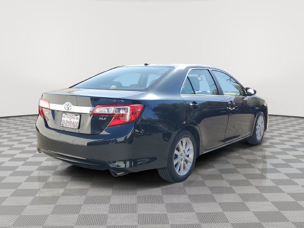 Used 2013 Cosmic Gray Mica Toyota XLE image 4