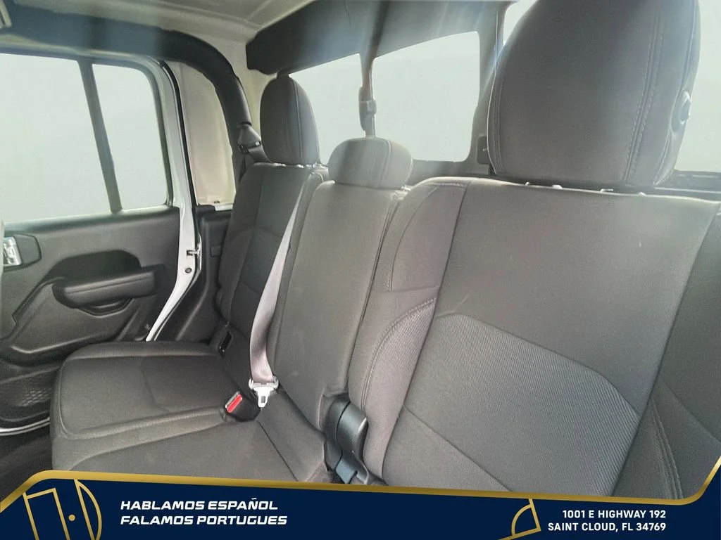 Used 2022  Jeep Willys image 29