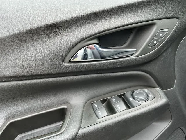 Used 2023 Gray Chevrolet LT image 17