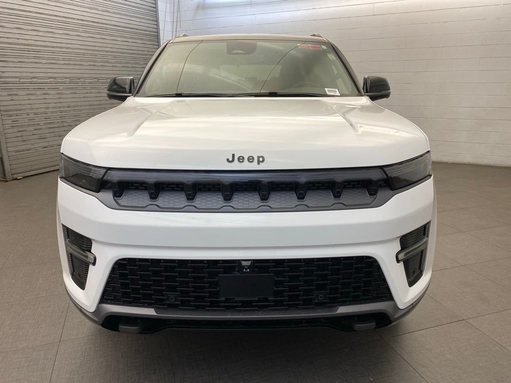 New 2026 Bright White Clear-Coat Exterior Paint Jeep Upland image 8
