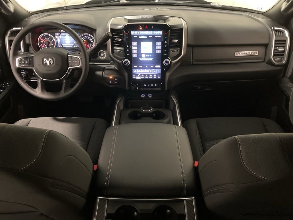 New 2026 Diamond Black Crystal Pearl-Coat Exterior Paint RAM Big Horn image 2