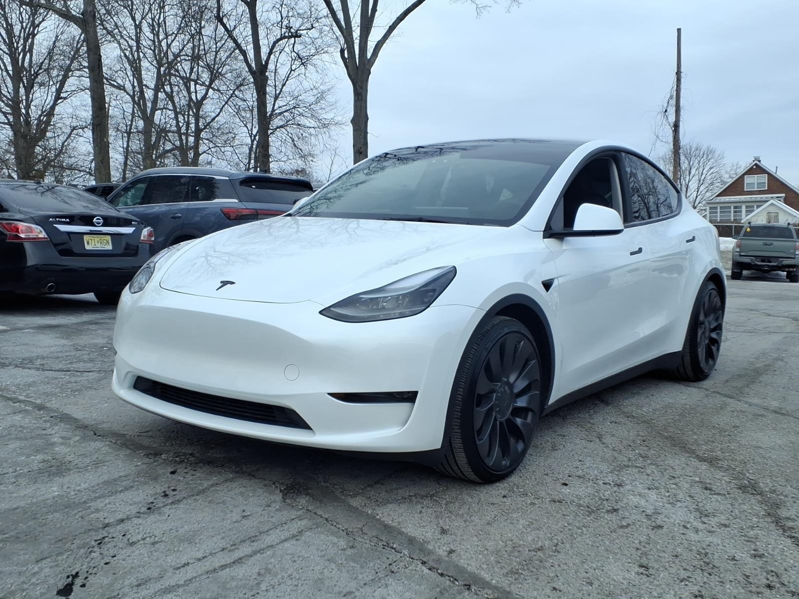 Used 2025 Tesla Model Y Performance with VIN 7SAYGDEF6SA339059 for sale in Summit, NJ