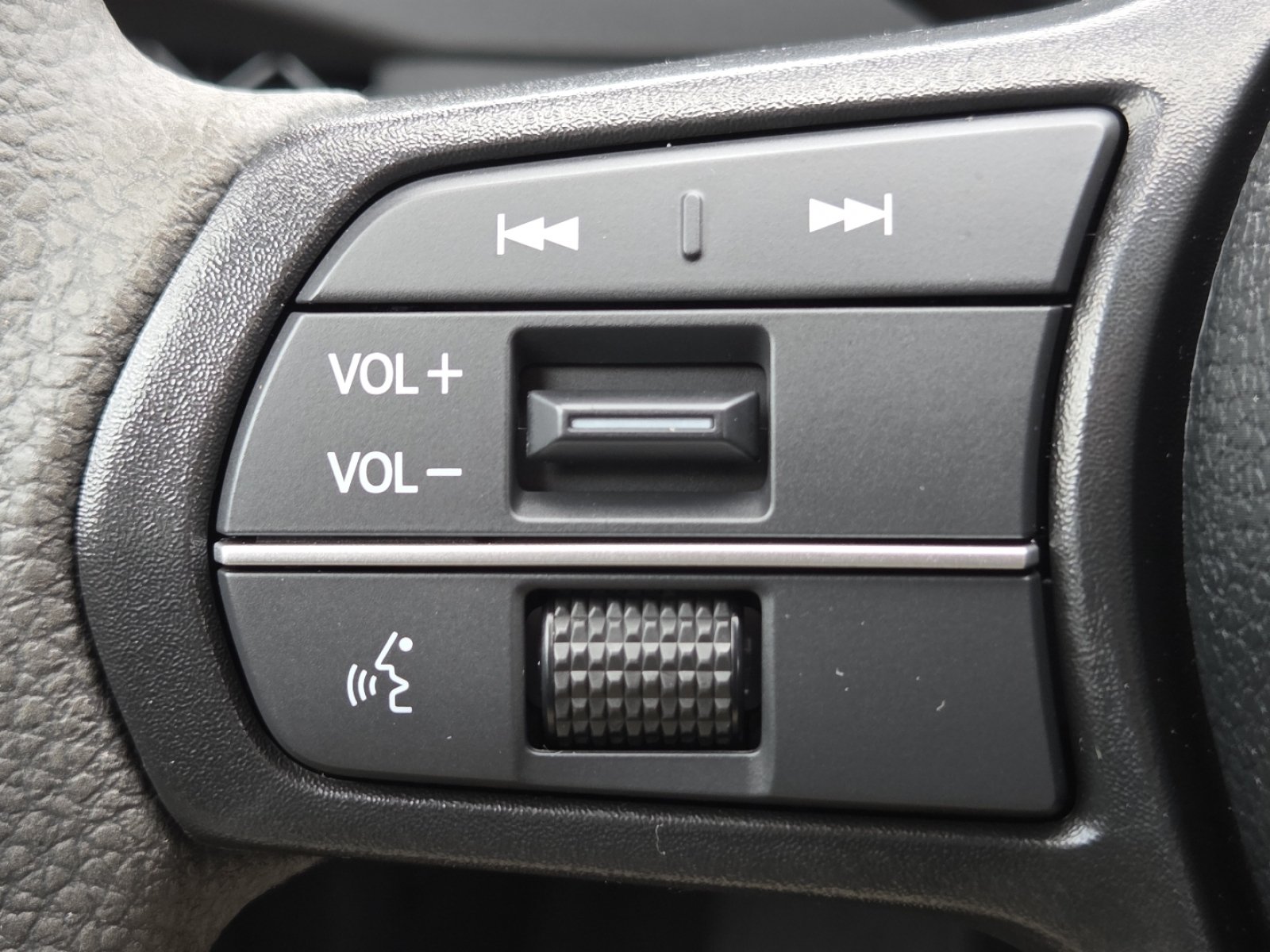 Certified Used 2025 Meteorite Gray Metallic Honda LX image 10