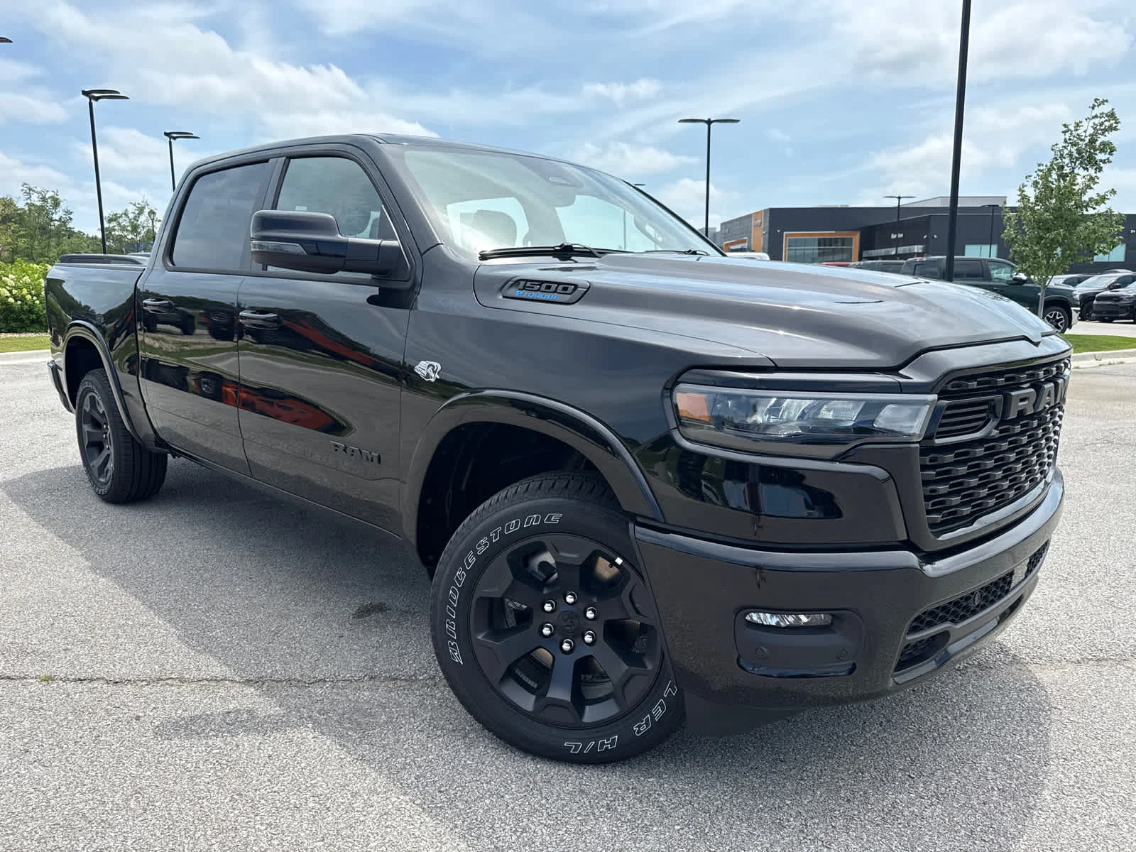 New 2026 Diamond Black Crystal Pearl-Coat Exterior Paint RAM Big Horn image 2
