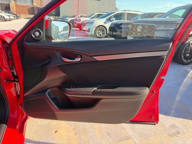 Used 2018 Red Honda Si image 18