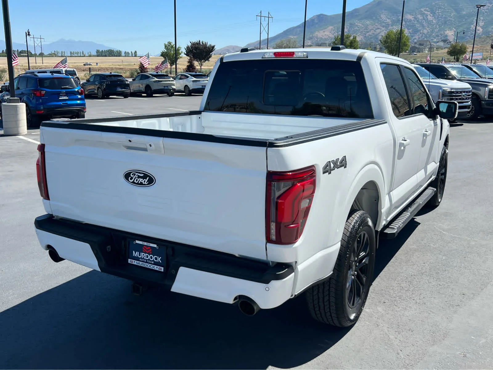 Certified Used 2025 Oxford White Clearcoat Ford LARIAT image 8