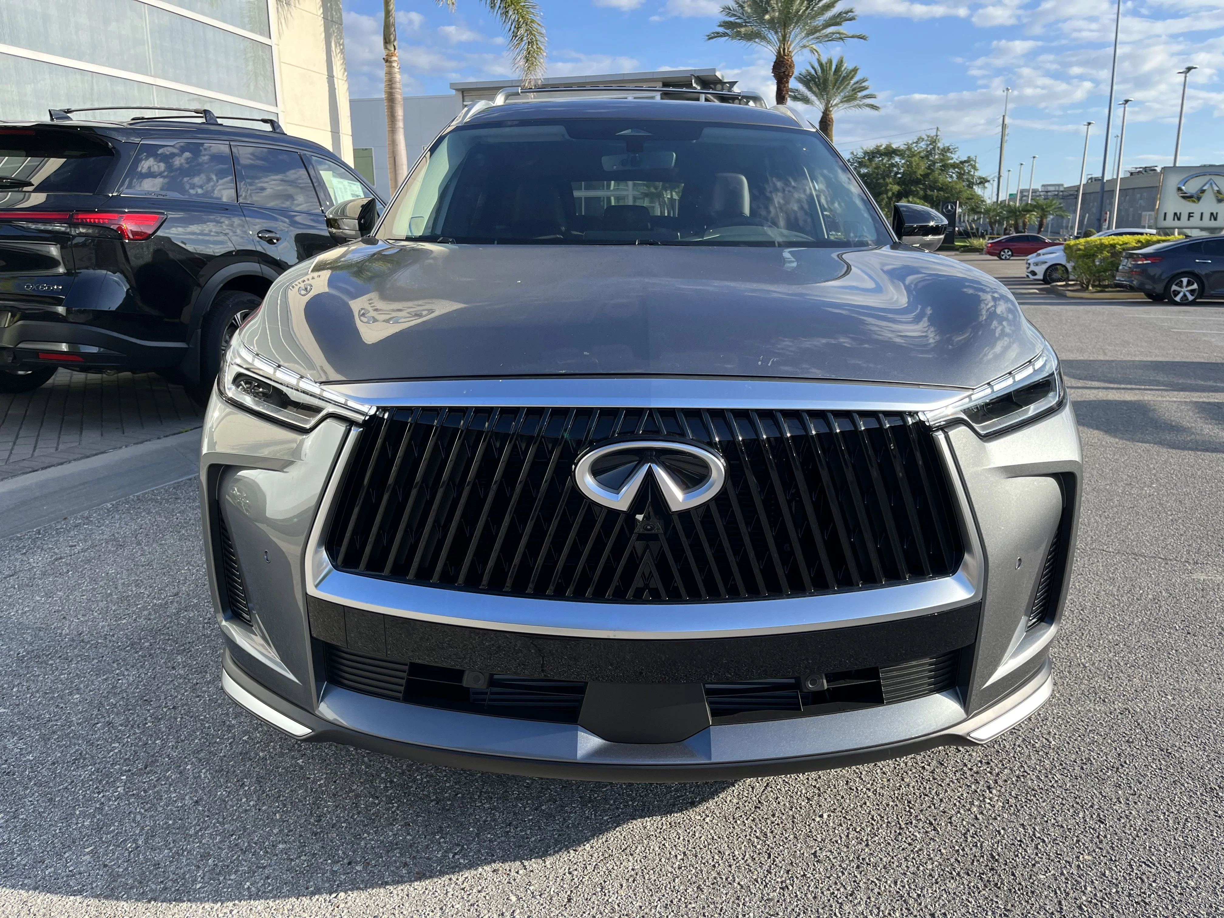 New 2027 Graphite Shadow INFINITI LUXE image 9