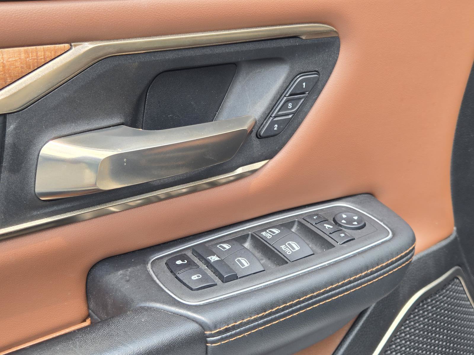 2022 RAM Ram 1500 Pickup Longhorn - Photo 20