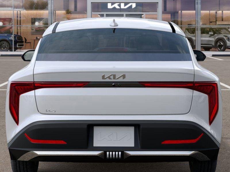 2025 Kia K4 LXS - Photo 32