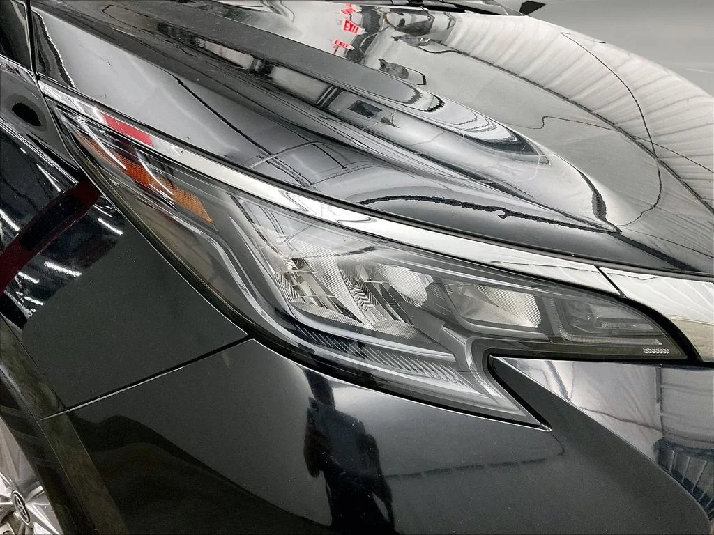 Used 2024 Black Toyota XLE image 34